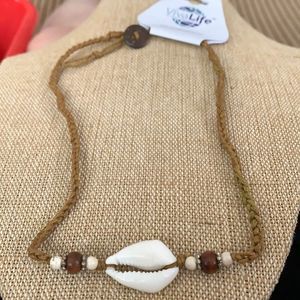 Shell adjustable button brown white necklace